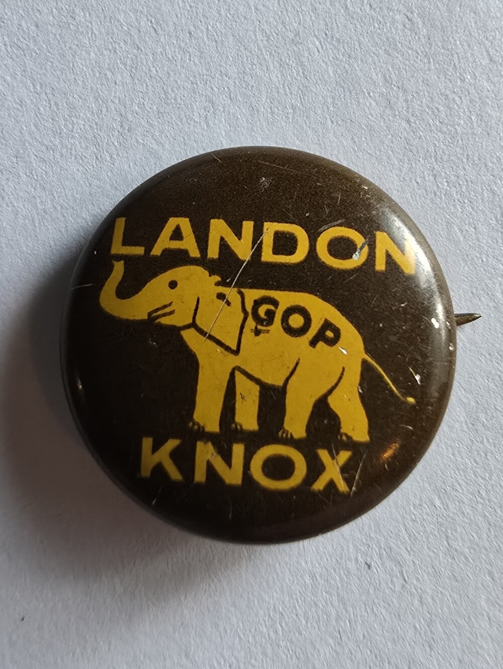 Vintage pin Landon Knox political elephant badge button jewelry